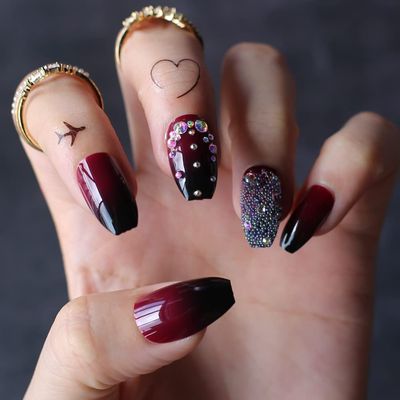 MqpQ Short Ballet Burgundy Ombre False Nails Crystal Press On Nails Short Fake Nails Coffin Black Gradient Caviar