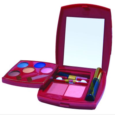 CAMEO SWIVEL HEART MAKEUP SET KIT