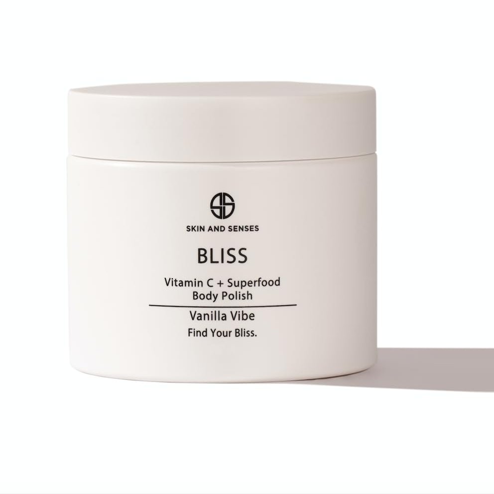 Bliss Vitamin C + Superfood Body Polish - Bliss exfoliating body polish works deep to exfoliate, clarify, and tone your skin and is created with ingredients full of superfoods, vitamins antioxidants.