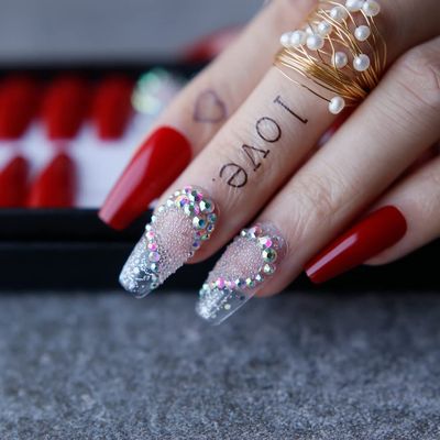 MqpQ Press on nails gel Fake Nails Box gift valentine nails Love nails Glitter Coffin Red False nails Private label customization