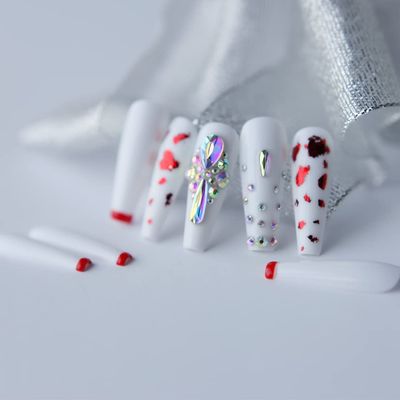 MqpQ Luxury White Coffin False Nails Red Outline French Rhinestone Fake Nails Box Press On Nails Ballet