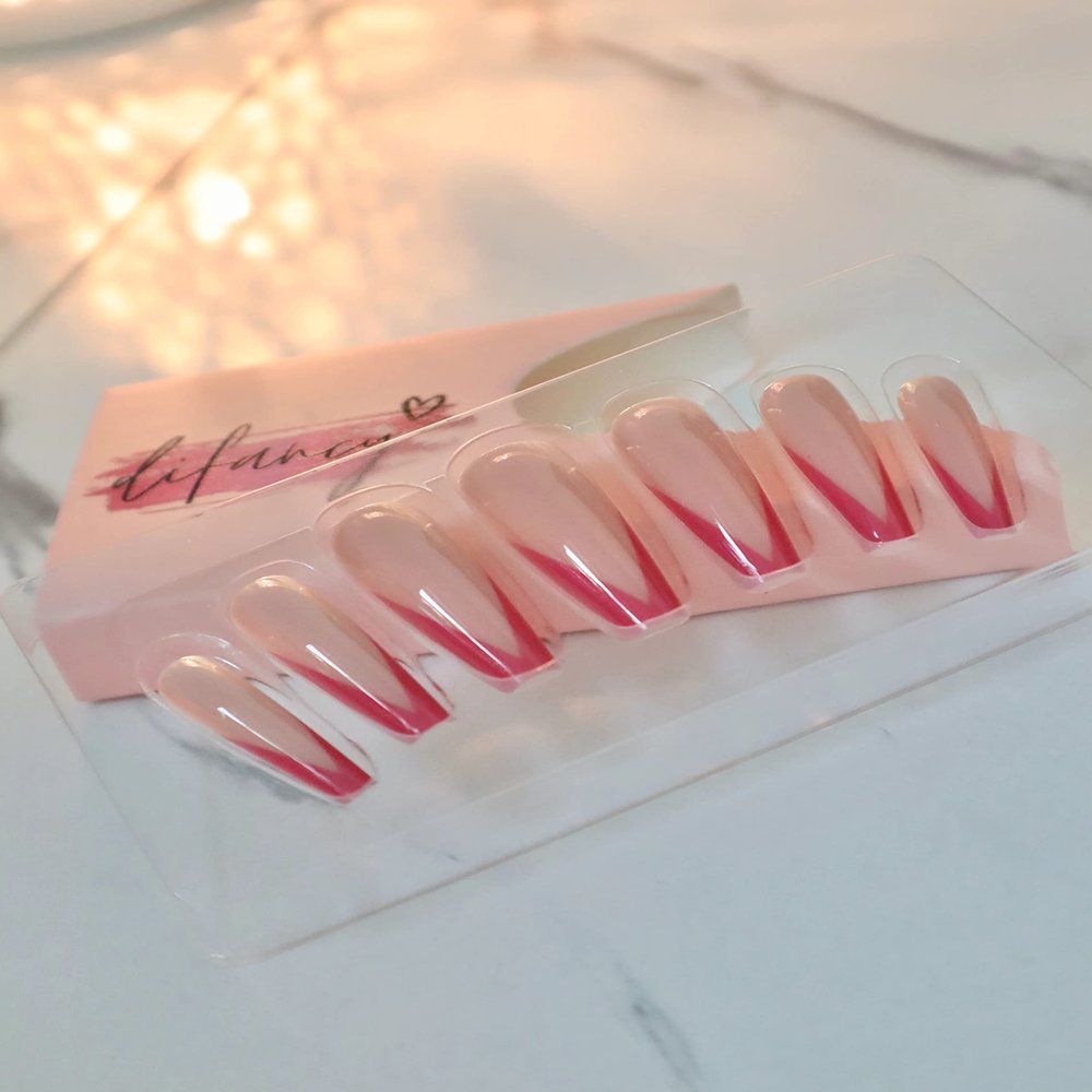 NAILS SET con diseo de diamante de imitacin