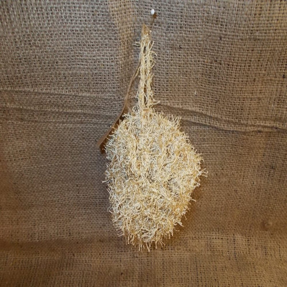 Loofah Style Bath and Shower Scrubby (Champagne)