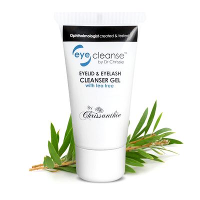 Dr Chrissie All-in-One Lash Extension and Eyelid Cleanser Gel, Makeup Remover with Tea Tree Oil, Eyelash Care Must-Have, 30 ml - EyeCleanse