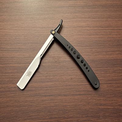 Professional Engraved Handle Lightweight Stainless-Steel Black Shaving Straight Edge Razor Unisex