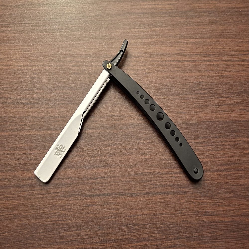Professional Engraved Handle Lightweight Stainless-Steel Black Shaving Straight Edge Razor Unisex