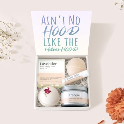 Dear Ava Spa Gifts for Women - Organic Self Care luxury Anti Stress Relaxing Bath and Body Kit Set Basket Box for Her with Heartfelt Card - Funny Gifts for Mom