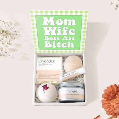 Dear Ava Spa Gifts for Women - Organic Self Care luxury Anti Stress Relaxing Bath and Body Kit Set Basket Box for Her with Heartfelt Card - Funny Gifts for Mom and Wife