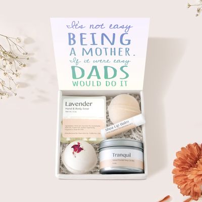 Dear Ava Spa Gifts for Women - Organic Self Care luxury Anti Stress Relaxing Bath and Body Kit Set Basket Box for Her with Heartfelt Card - Funny Mom Dad Gifts