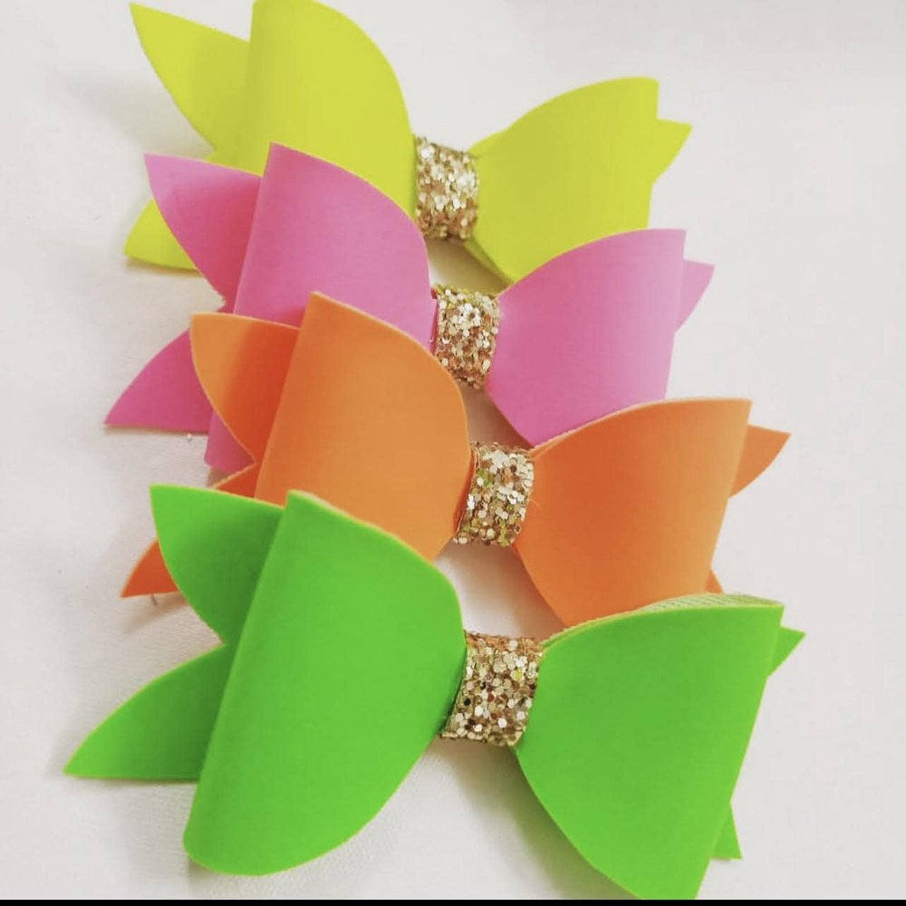 Neon Hair clip (4 pack)