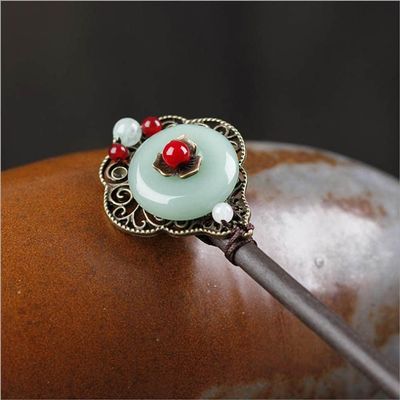 qbodp 2 Pieces Wooden Hair Sticks Chinese Classical Hair Chopsticks for Buns,Vintage Barrettes Hair Pins for Thick Hair,Imitation Jade Beads Decorative Wood Chopsticks Hair Accessories
