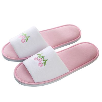 10 Pairs Home Guest Slippers Disposable and Washable House Shoes Anti Slip Super Soft Slippers for Indoor Home Office Modern Farmhouse Decor Or Shoeless Home Slippers
