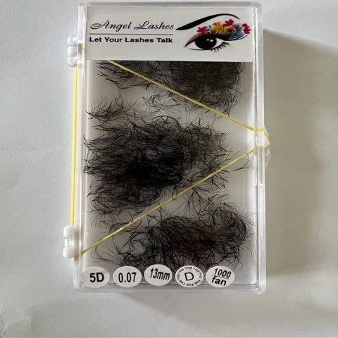 5D eyelashes premade fans (8mm)