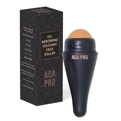 AOA STUDIO Face Roller for Oil-Absorbing Volcanic Face Roller Reusable Facial Skincare Tool Face Massage (Black)