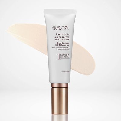 AVYA SPF 40 Sheer Tinted Moisturizer with Hyaluronic Acid & Green Chai  Advanced Ayurvedic Skincare Treatment for Balanced and Brighter Skin/Fair & Light Skintones Shade #1 (1.7oz/50ml)