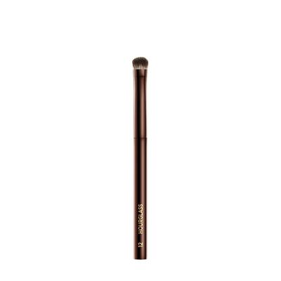 Hourglass Brush No 12 - Beveled Shadow