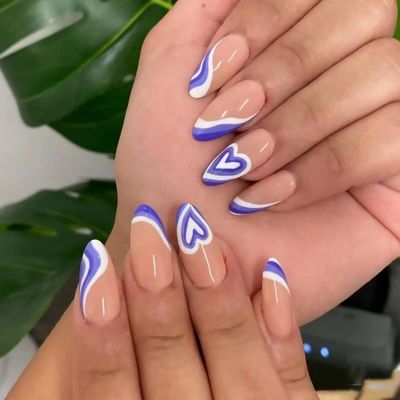 ookizom 24 Pcs Press on Nails Medium, Fake Nails Coffin for Nail Art Manicure Decoration, False Nails with Glue Acrylic Nails for Women and Girls (Heart-shaped Wave Style)