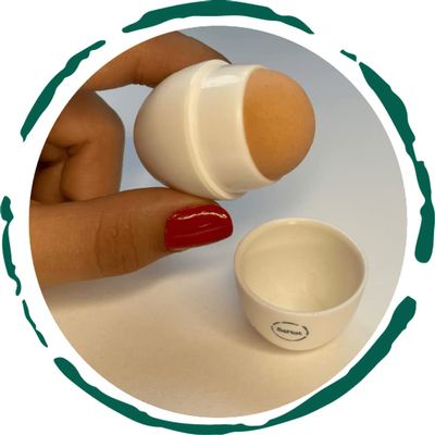 Volcanic Stone Oil-Absorbing Face Roller. Excellent Absorption Capacity. Easy to Use and Clean.