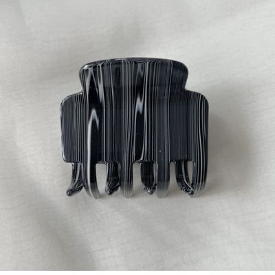 POTETE Stripe Hair Clip (013-black)
