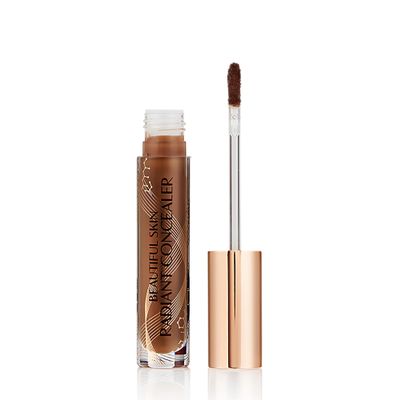 Charlotte Tilbury Beautiful Skin Concealer - Under Eye Concealer & Color Corrector for Dark Circles - Hydrating, Medium-Buildable Coverage with a Radiant, Natural-Looking Finish - 17 Deep