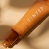 Live Tinted Hueguard Jumbo 3-in-1 Mineral Sunscreen, Moisturizer, & Primer for Face and Body - Hydrate and Protect the Skin Year Round - SPF 30 to Protect Against UVA/UVB Rays, 5 Fl Oz view 4