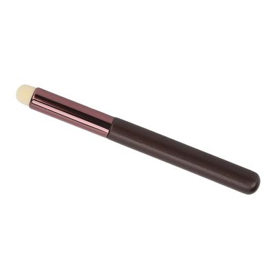 Lip Brush, Lip Smudge Brush, Lip Brush Round Head Portable Synthetic Fiber Soft Bristles Delicate Multipurpose Concealer Smudge Brush for Makeup