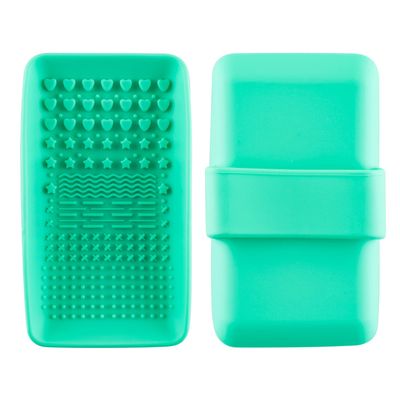 2PCS Brush Cleaning Palette,Handheld Silicone Brush Scrubber Brush Cleaning PadReusable Scrubber to Clean All of Your Ink Blending Brushes with Ease Portable Washing Tool (4 x 5 7/8inch Green)