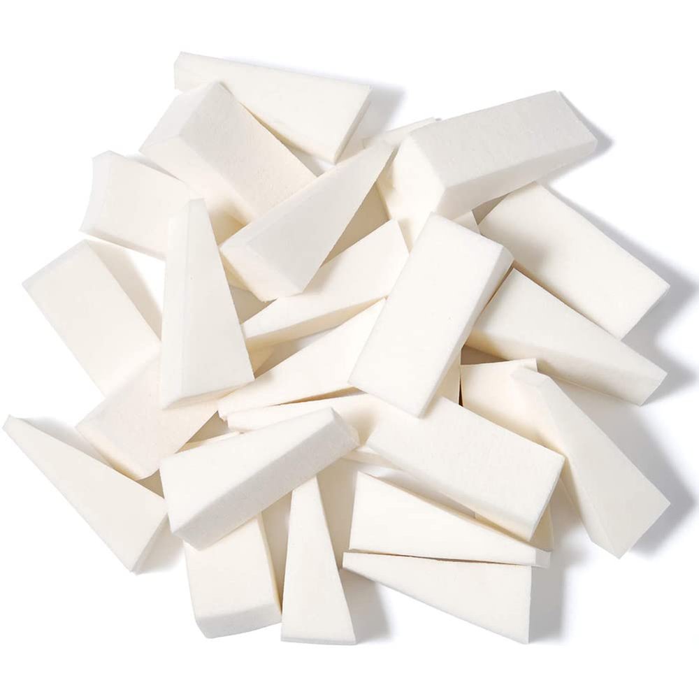 AKOAK 24 Pieces Makeup Puff - Disposable White Makeup Sponge for Base, Foundation, Crisp Edge Control, Effortless Blending and Smoothing, Mini Applicator Wedge