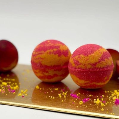 Peach Cobbler Bath Bomb