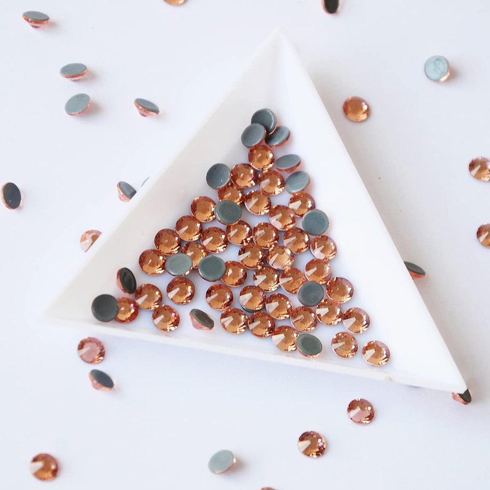 SS30 288pcs Light Peach Glass Crystal Hot Fix Rhinestones Flatback Iron On Stones for DIY Nail Art Fabric Clothes Decoration