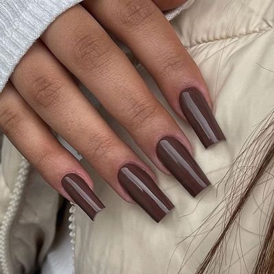 Dark Brown Press on Nails Medium Long Square,KXAMELIE Solid Color Coffin Fake Nails Kit Classic Opaque Acrylic Nails Set for Women Girls Fall Winter Decoration in 24 PCS