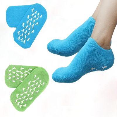 2 Pairs Moisturizing Socks, WalTok Gel Socks Soft Moisturizing Gel Socks, Gel Spa Socks for Repairing and Softening Dry Cracked Feet Skins, Gel Lining Infused with Essential Oils and Vitamins