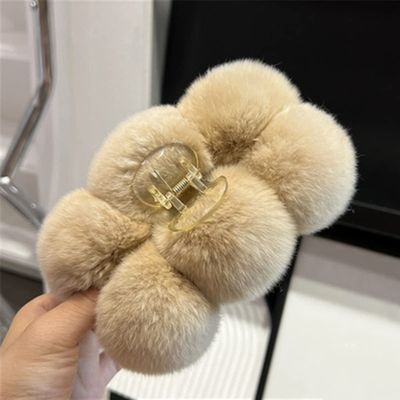 Czsycdsf 5.9" Fluffy Plush Ball Large Hair Claw Clips, Cute Soft Faux Rex Rabbit Fur Pom Pom Ball Big Hair Clips Strong Hold Jaw Clip Autumn Winter Hair Accessories for Women Girls Thick Curly Hair