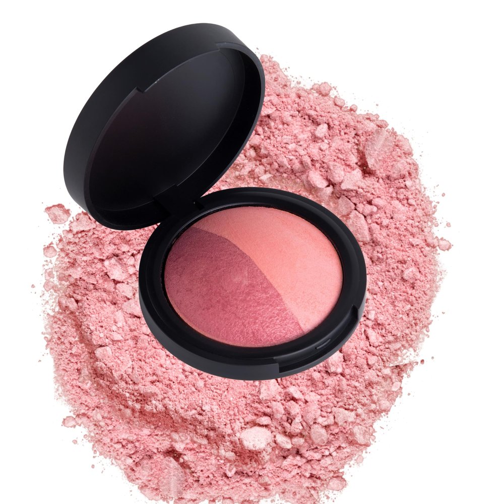 aden Terracotta Baked Bronzer/Highlighter Duo Create a gorgeous sculpted glow with this baked duo (7g) MADE IN ITALY (Terracotta Baked Blusher Duo)