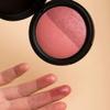aden Terracotta Baked Bronzer/Highlighter Duo Create a gorgeous sculpted glow with this baked duo (7g) MADE IN ITALY (Terracotta Baked Blusher Duo) view 3