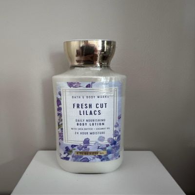 Fresh Cut Lilacs Body Lotion 8 Fl Oz/ 236 mL