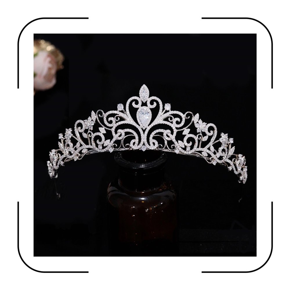 Aoligrace Small Cubic Zirconia Wedding Crowns for Bride Sweet 16 Quinceanera Tiaras CZ Handcrafted Birthday Party Headpiece