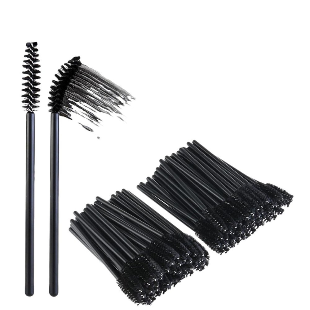 KALLORY 50pcs Disposable Eyelash Brushes for Mascara Application Black Eyelash Wands for Professional Makeup and Personal Use for Separating Lashes Without Clumping