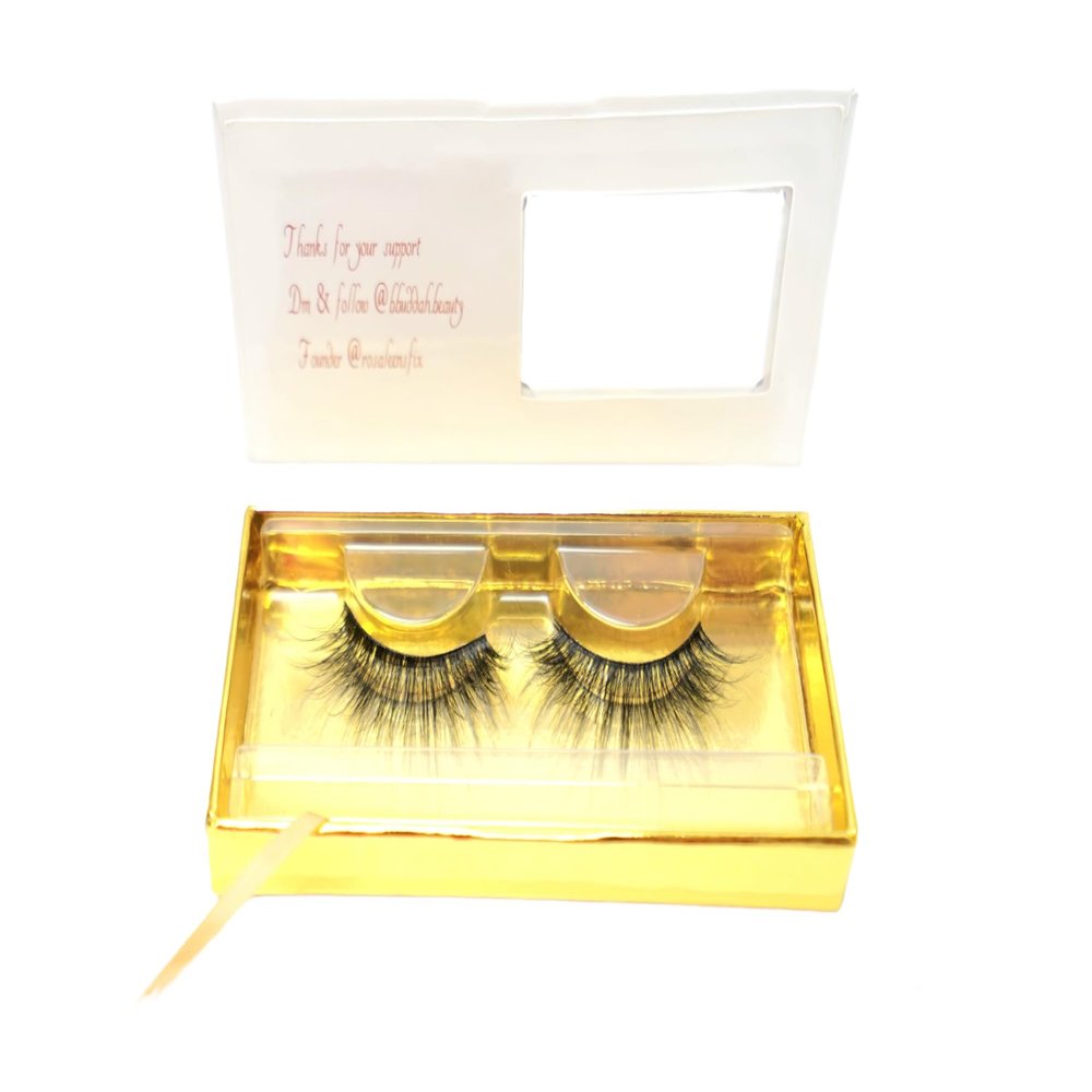 Lochana Lashes Smoke