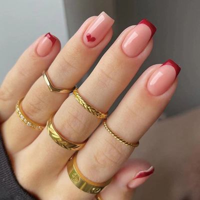 24Pcs French Tips Press on Nails Short Square Valentines Day Fake Nails Full Cover Glue on Nails with Red Heart Design Almond Glossy Artificial Stick on Nails False Nails for Women Girls