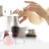 FOMIYES 4pcs Airless Cream Holder Lotion Dispenser Bottles Compact Travel Containers for Creams Lotions Moisturizers Design to Prevent Leakage and view 2