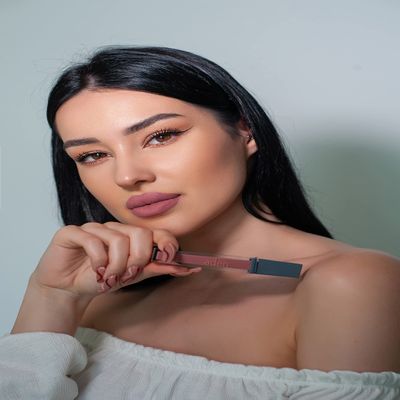 Lipstick for Women & Lip Liner Pencil Liquid Matte Lipstick Long Lasting Lip Combo Sets with Lip Stain Long Lasting Waterproof & lip liner stain Lip Kit Pigmented-Non Smudge-Made in Italy 30