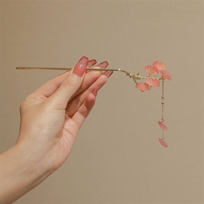 FHBWQY New Women's Elegant Peach Blossom Hairpin Step Back Shaking Alloy Tassel Clip Fashion Classic Hairpin Hair Ornament (Color : 2)