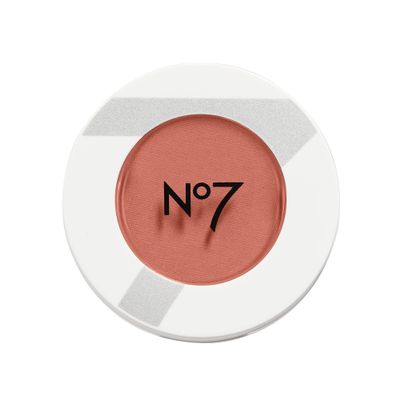 No7 Matte Powder Blush - Peaches - Loose Blush Makeup Palette for Instant Flush of Color - Makeup Powder for Face with Skin Conditioning Vitamin E (3g)