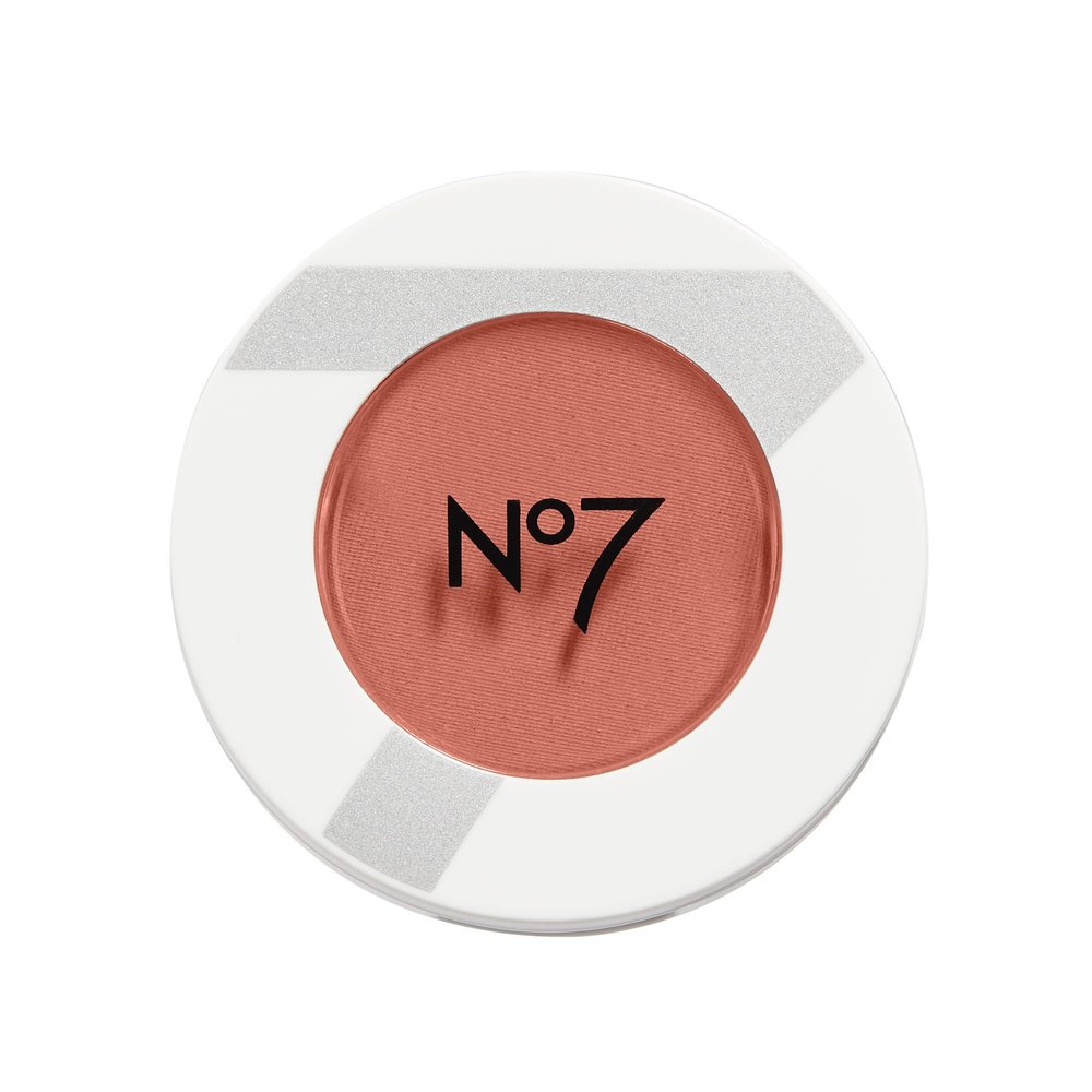 No7 Matte Powder Blush - Peaches - Loose Blush Makeup Palette for Instant Flush of Color - Makeup Powder for Face with Skin Conditioning Vitamin E (3g)