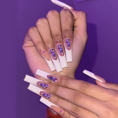 FRUJCDKI 24pcs French Nude White Ballerina Flash Diamond Crystal Long Glossy Coffin Flash Fake Nails Press on Nail False Tips Manicure for Women and Girls (French Color Diamond)