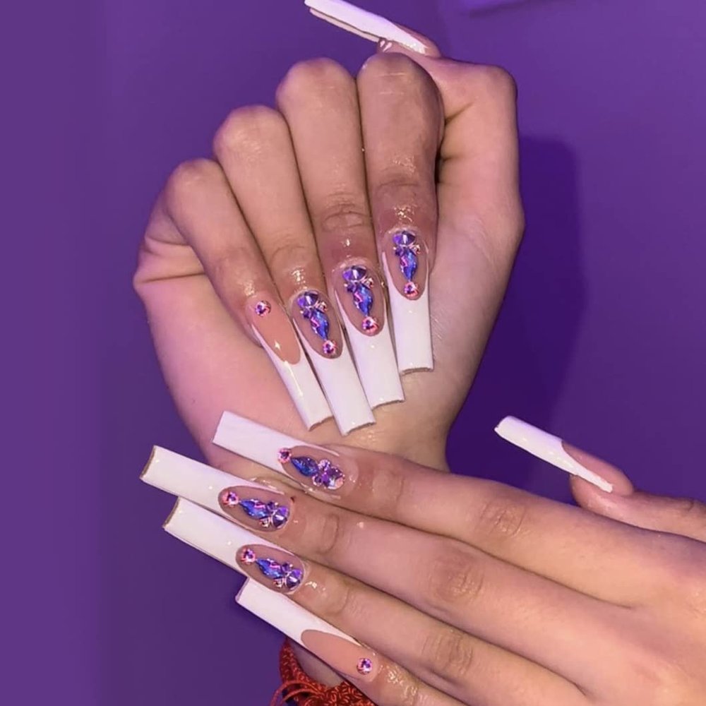 FRUJCDKI 24pcs French Nude White Ballerina Flash Diamond Crystal Long Glossy Coffin Flash Fake Nails Press on Nail False Tips Manicure for Women and Girls (French Color Diamond)
