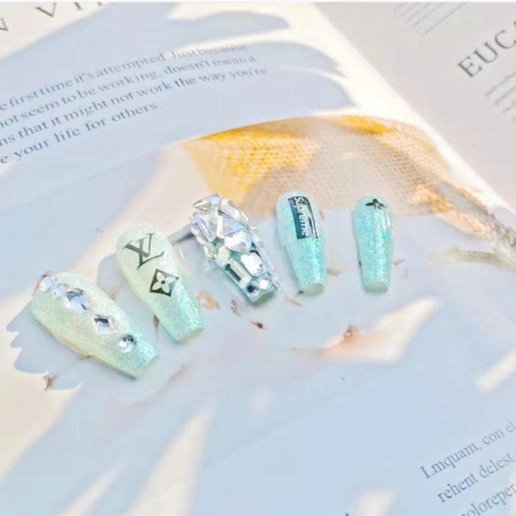 Fake Acrylic Luxury Press On Nails (M)