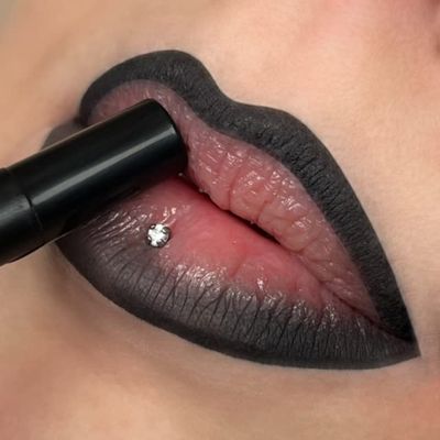 Unicorn Gang Shop Lip Liner (Onyx)