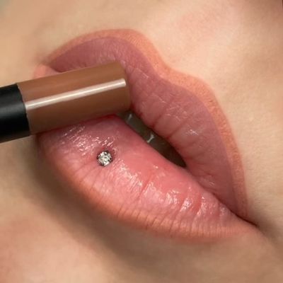 Unicorn Gang Shop Lip Liner (Nude)